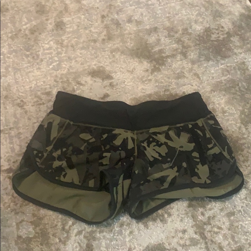 Lulu lemon camp shorts